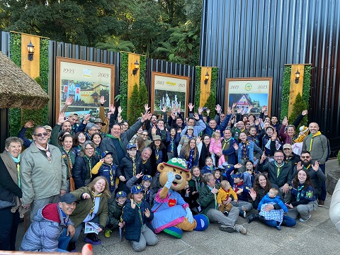 Mini Mundo inaugura menor grupo de escoteiros do mundo com presença de autoridades