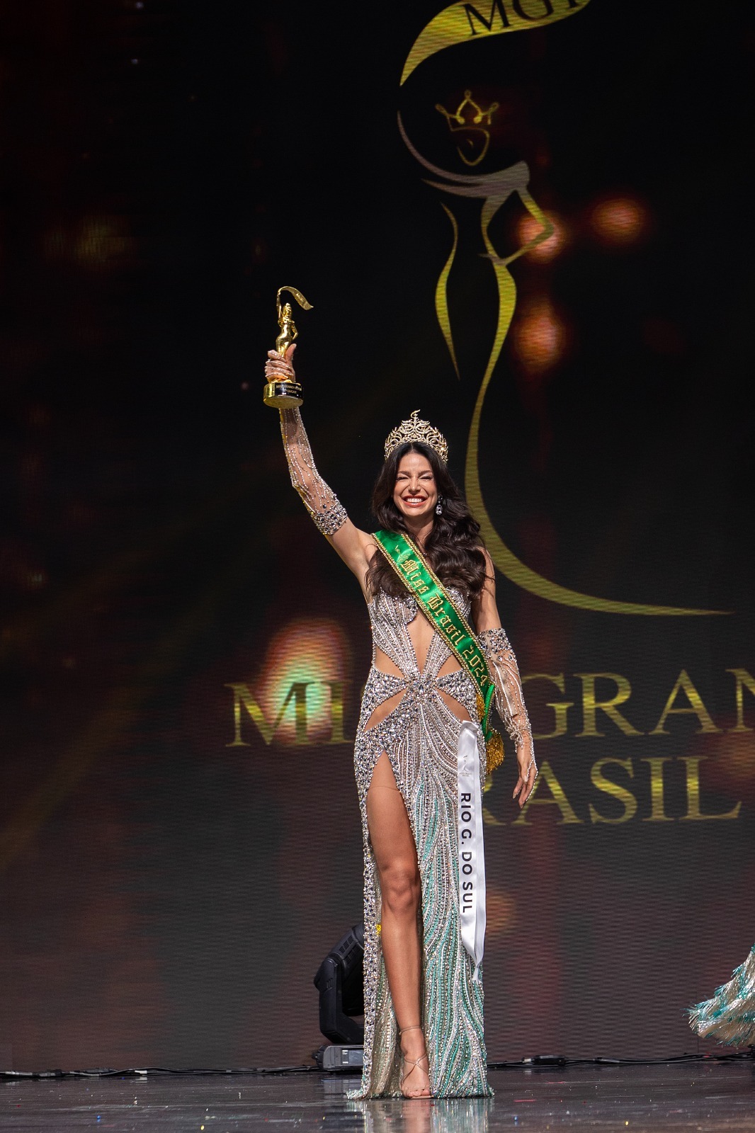 Candidata do Rio Grande do Sul, Talita Hartmann, é eleita a nova Miss Grand Brasil