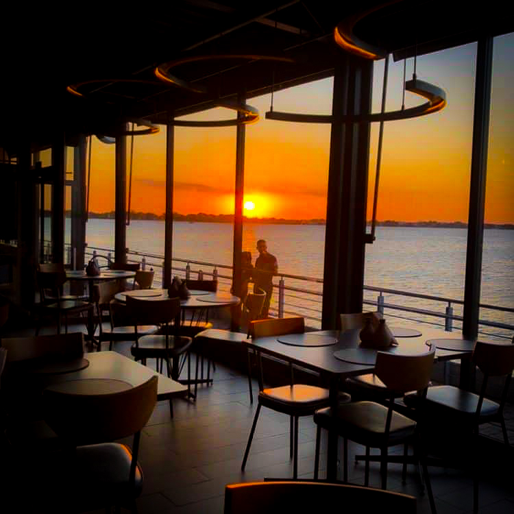 Fechado desde as enchentes, restaurante nikkei anuncia início das reformas no Cais Embarcadero e expansão para o BarraShopping Sul