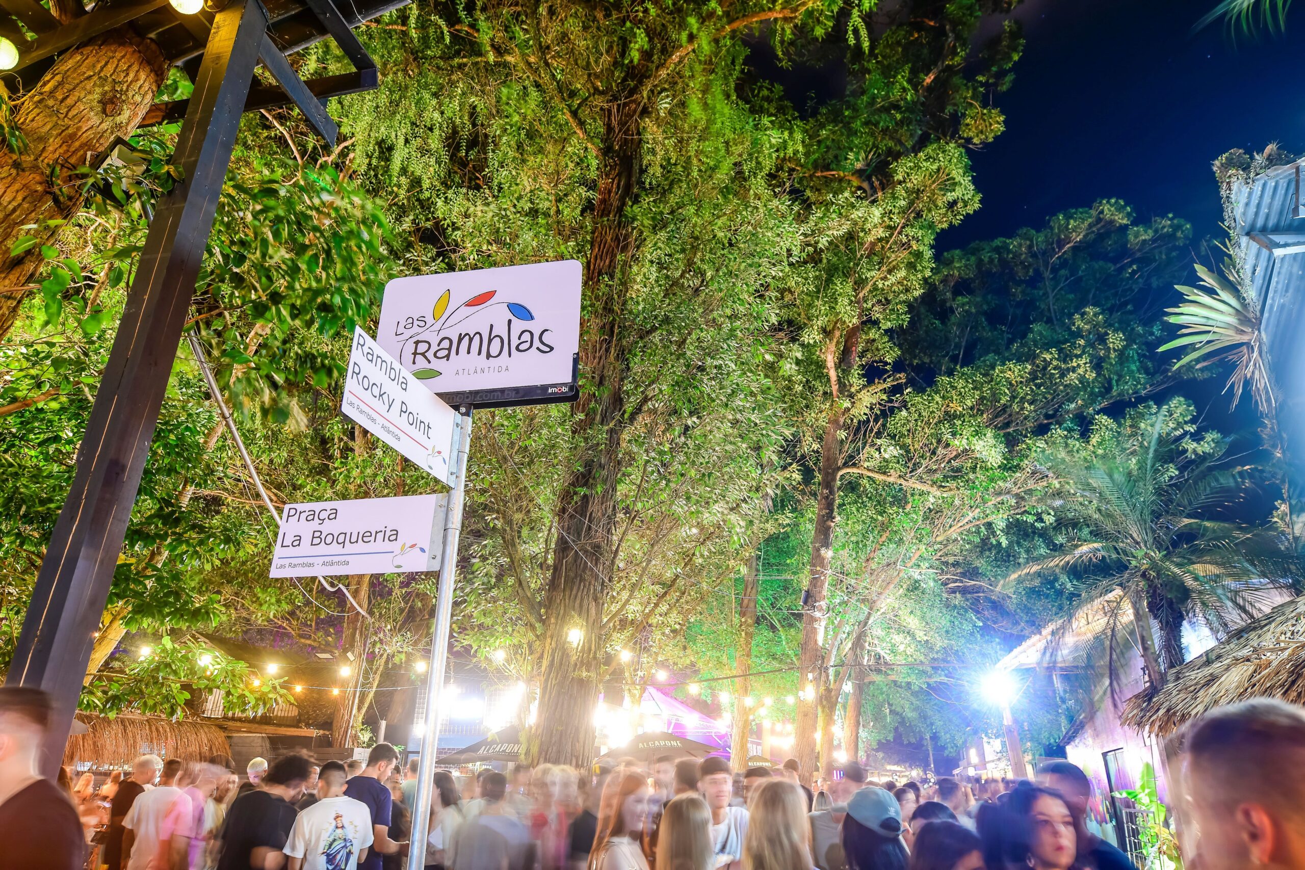 Bairro comercial na Praia de Atlântida projeta receber 1 milhão de visitantes nesta temporada 