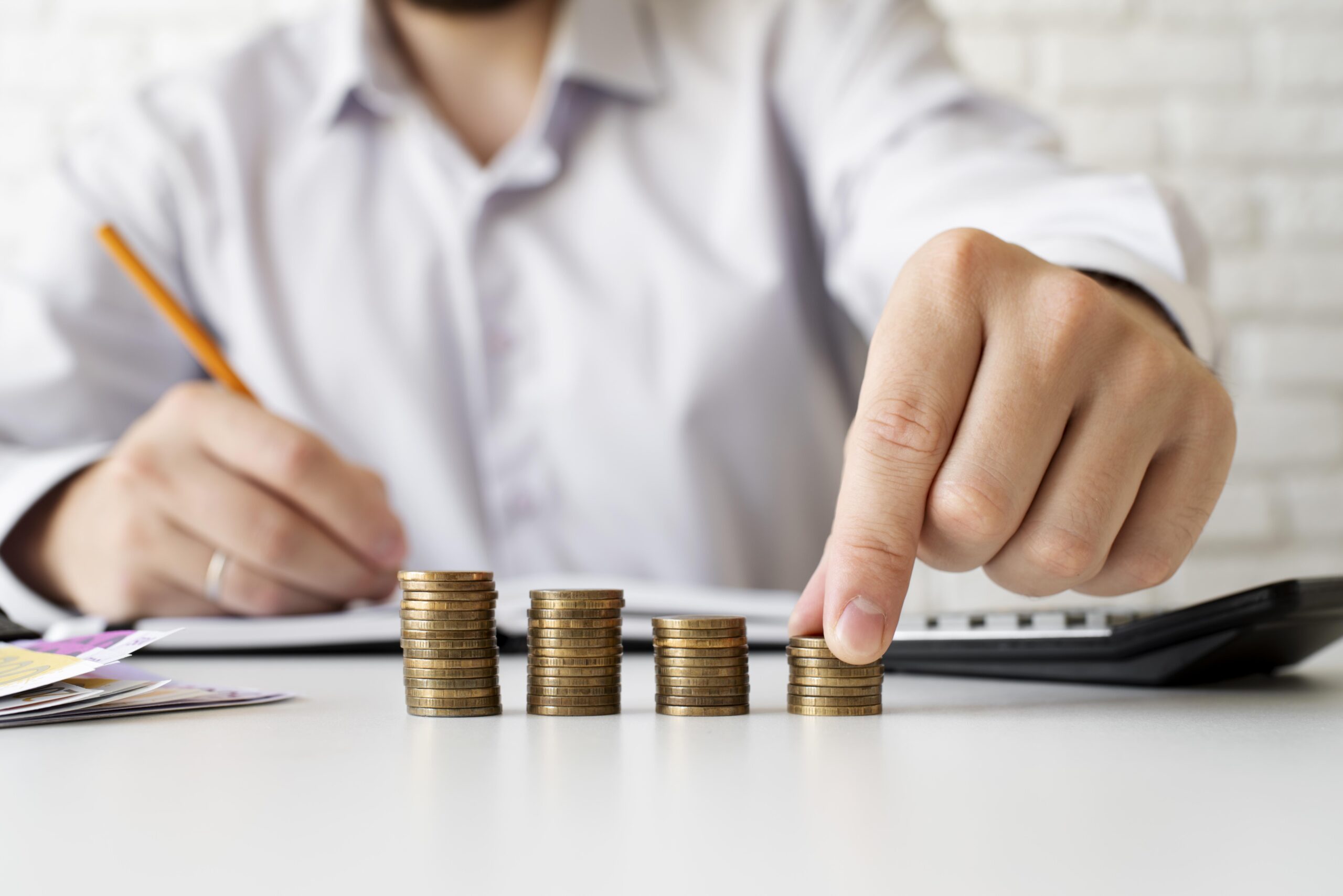 Ano novo, vida financeira nos trilhos Para entrar em 2026 no azul, é preciso começar agora!